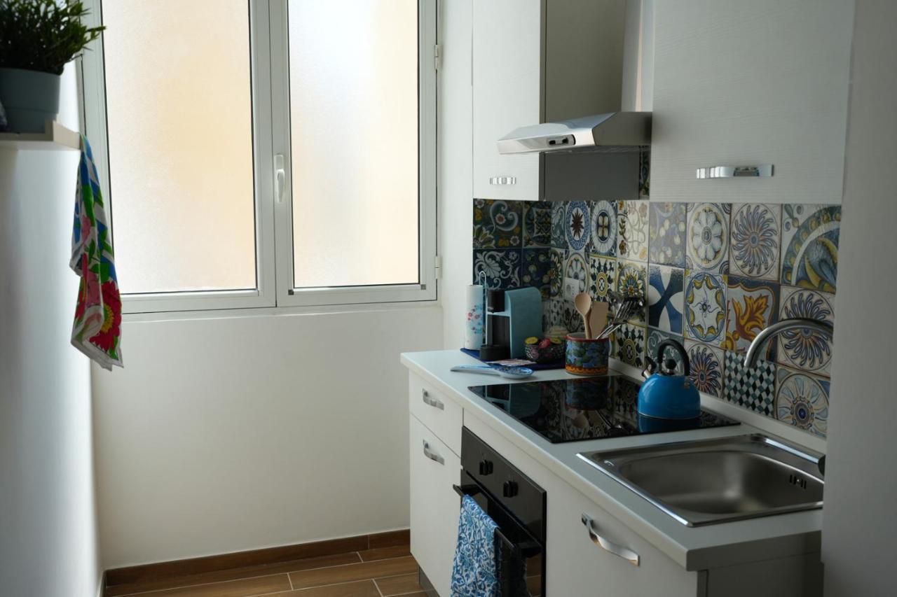 Palazzo Manzoni Apartments Bari Zimmer foto